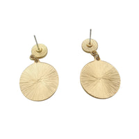 odd pair Kika-the cat drop earrings in gold tone