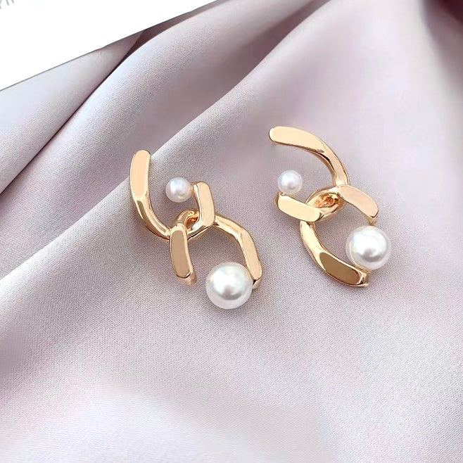 gold chain s925 sterling silver post earrings with faux pearl details