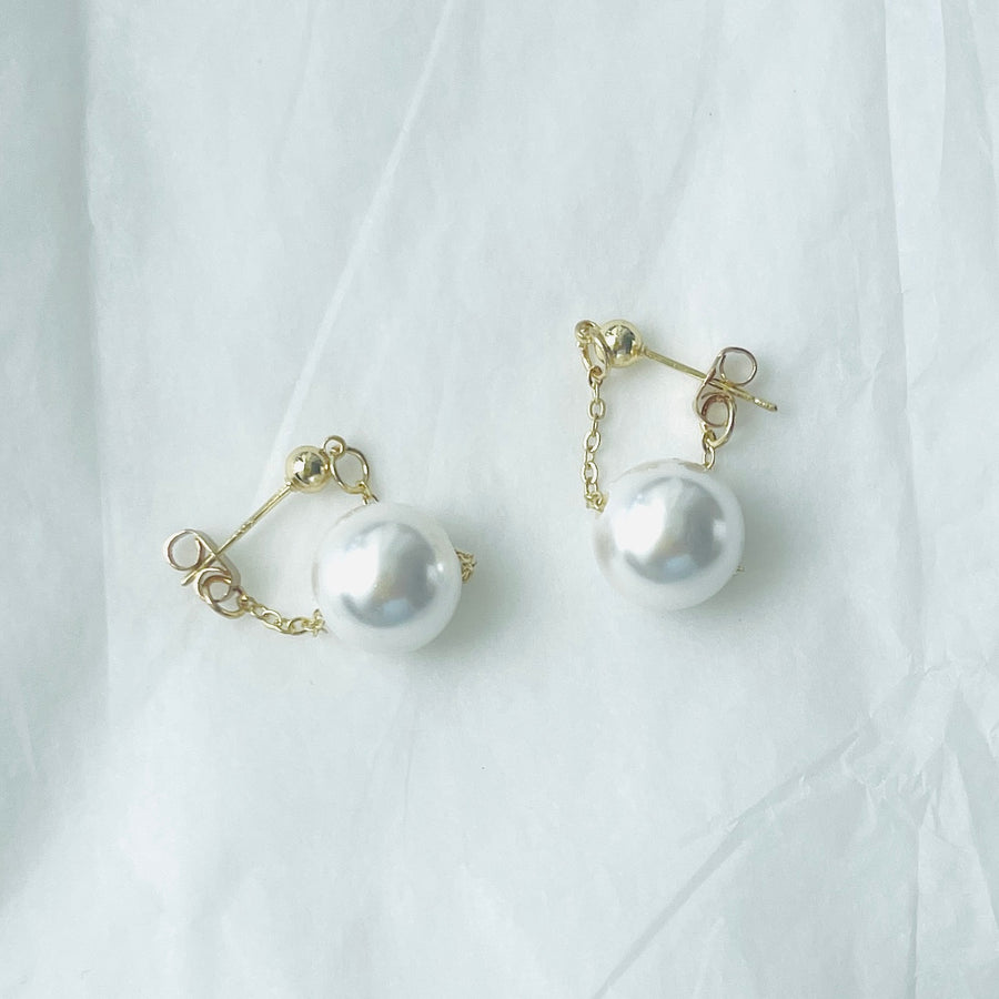 Large Pearl on chain earrings