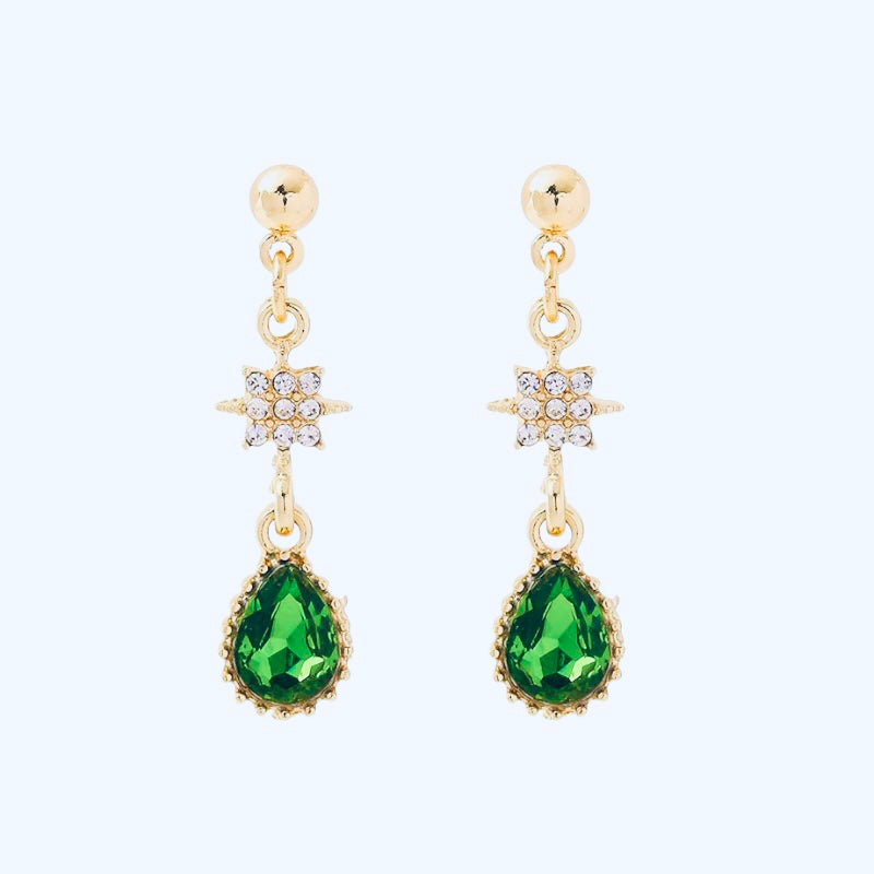 Vintage style green drop earrings