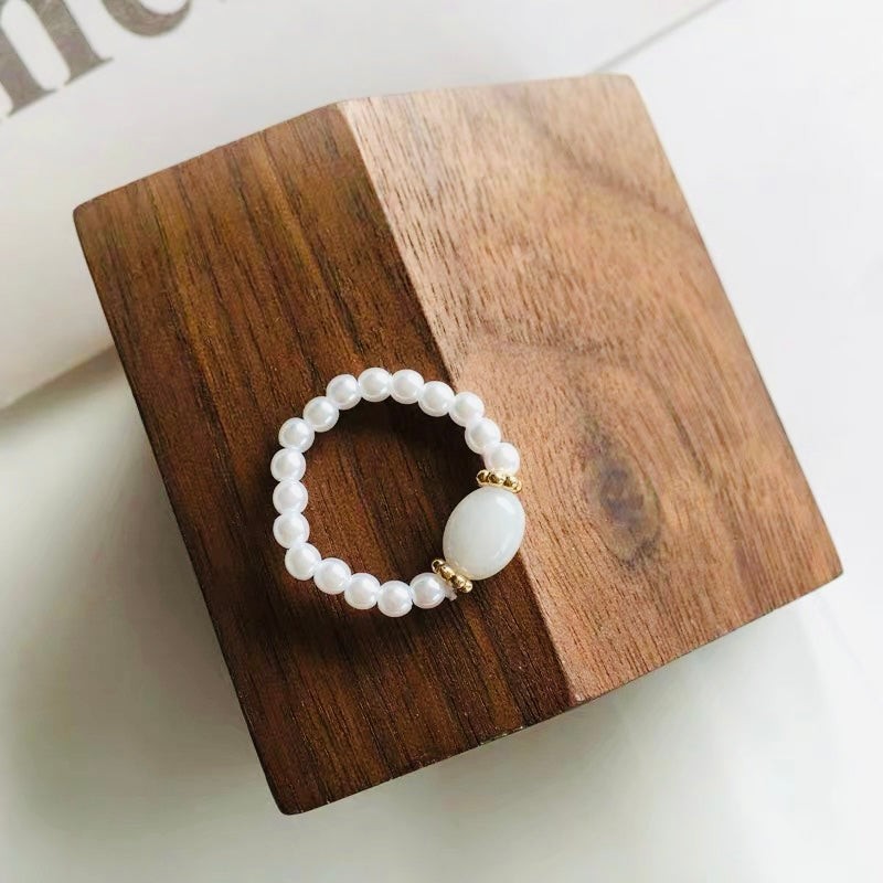 Elastic faux pearl ring