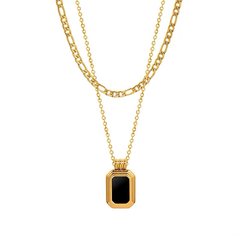 Double layered black pendant necklace